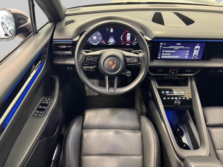 PORSCHE MACAN 2024
