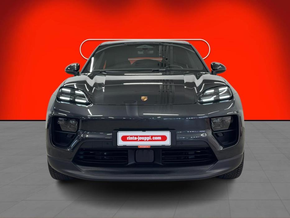 PORSCHE MACAN 2024