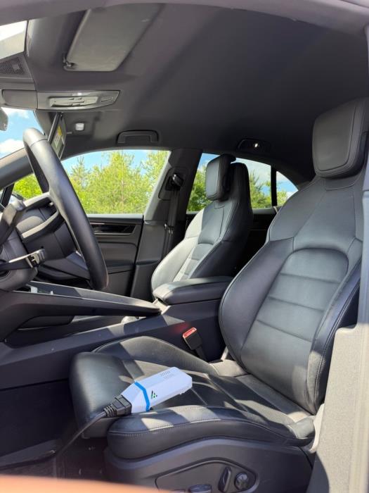 PORSCHE MACAN 2025