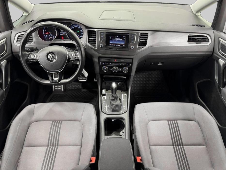 VOLKSWAGEN Golf Sportsvan 2016
