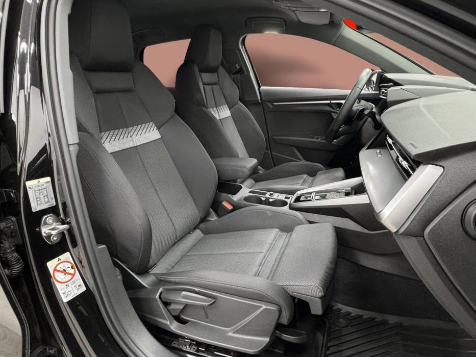 AUDI A3 2024