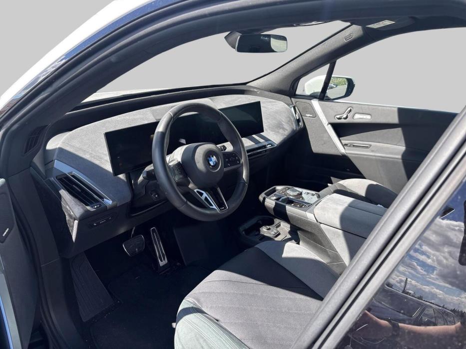 BMW IX 2025