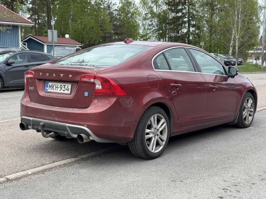 VOLVO S60 2010