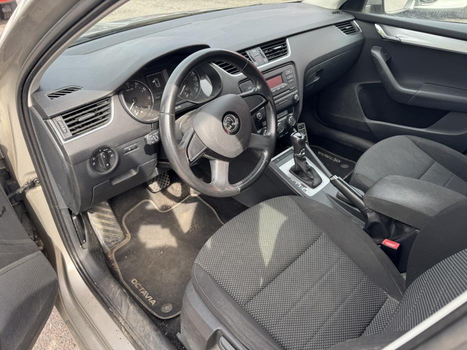 SKODA Octavia 2014
