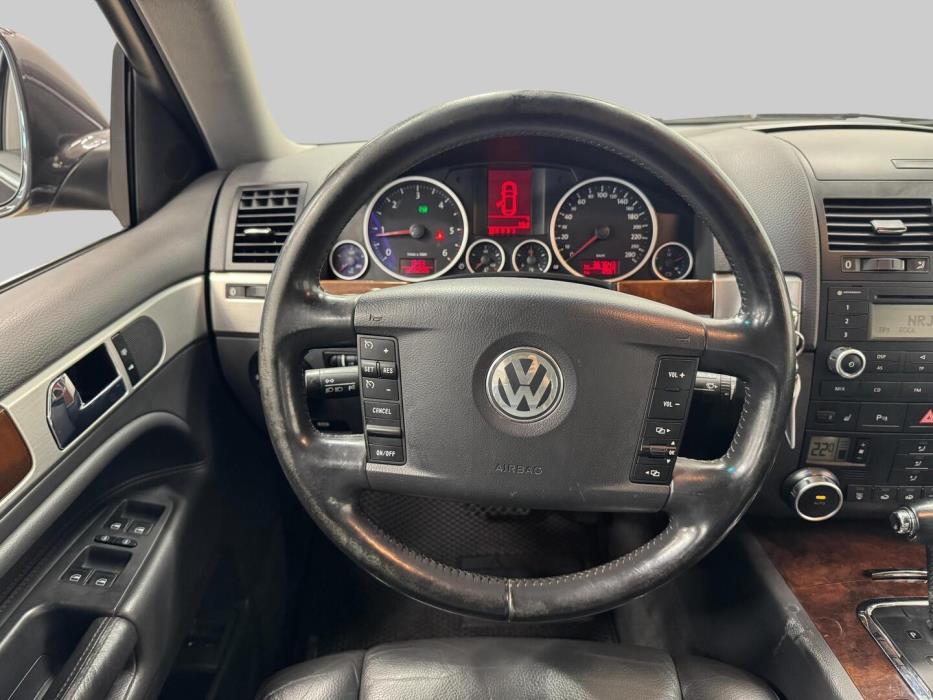 VOLKSWAGEN Touareg 2008