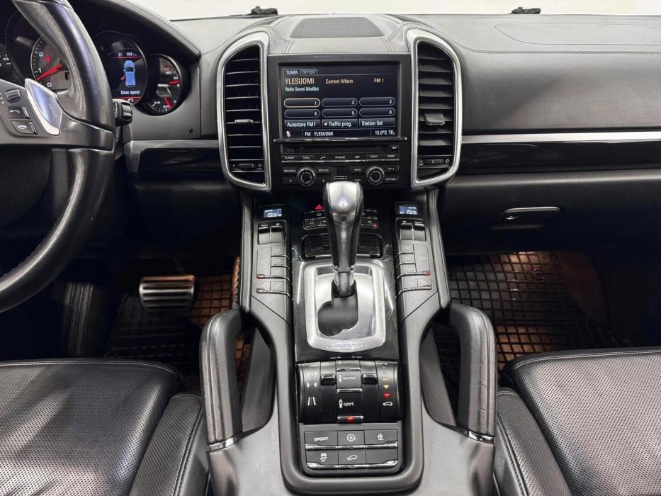 PORSCHE Cayenne 2010