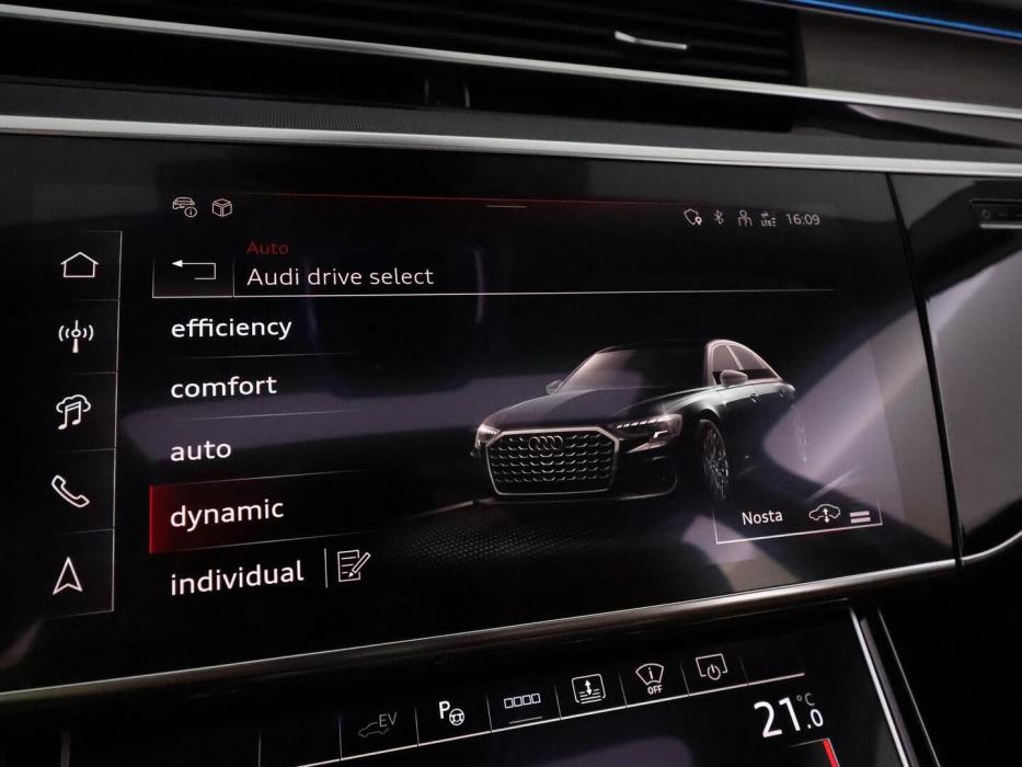 AUDI A8 2025
