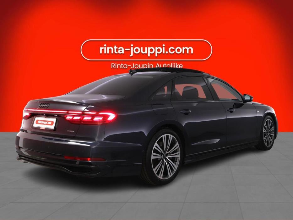 AUDI A8 2025