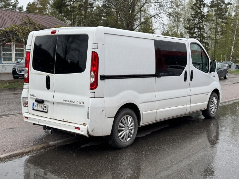 OPEL Vivaro 2012