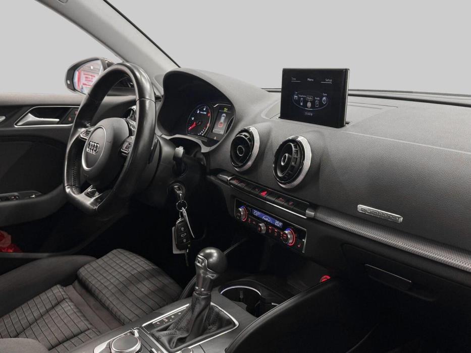 AUDI A3 2016