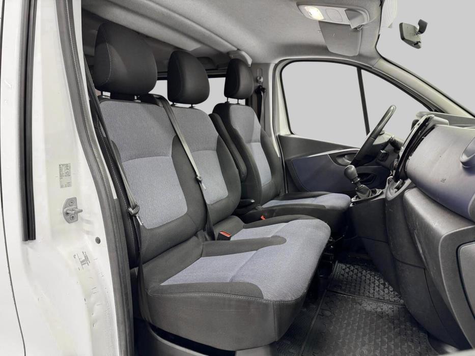 OPEL Vivaro 2016