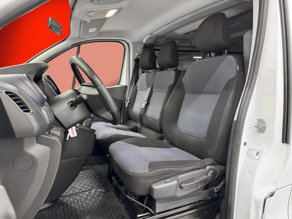 OPEL Vivaro 2016