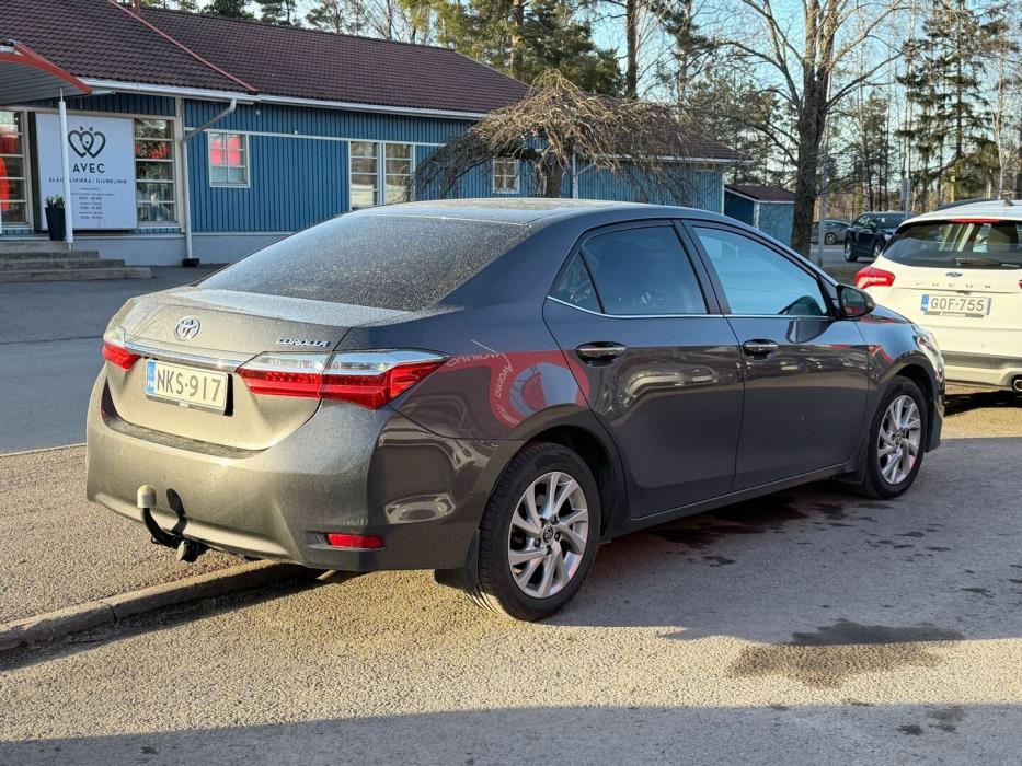 TOYOTA Corolla 2017