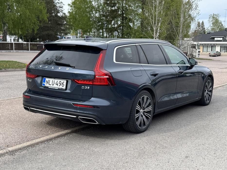 VOLVO V60 2020