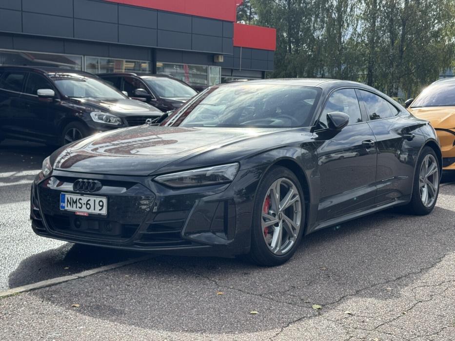AUDI E-TRON GT 2022