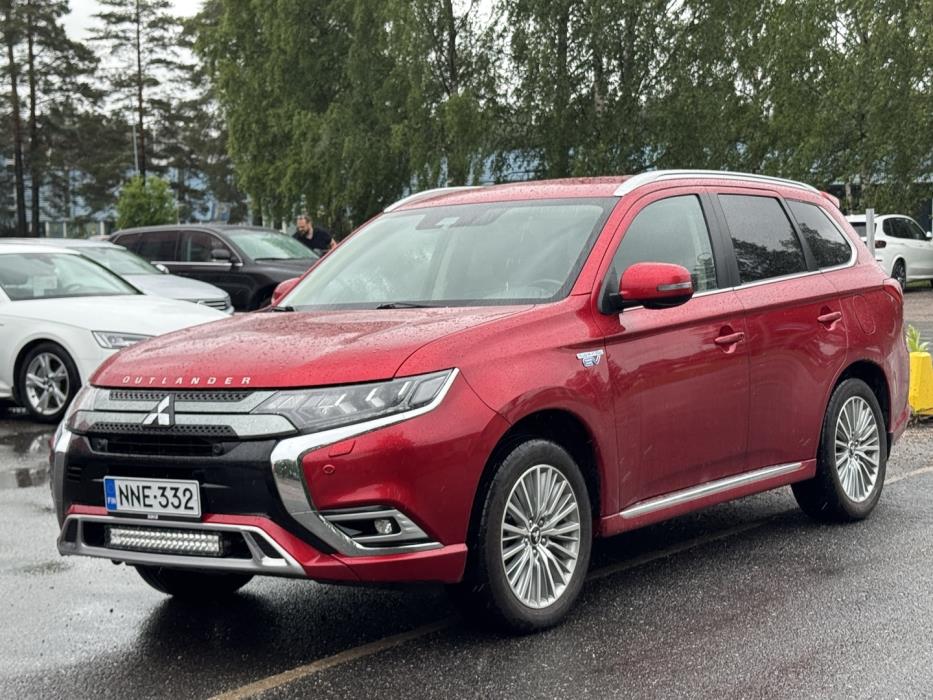MITSUBISHI Outlander PHEV 2020