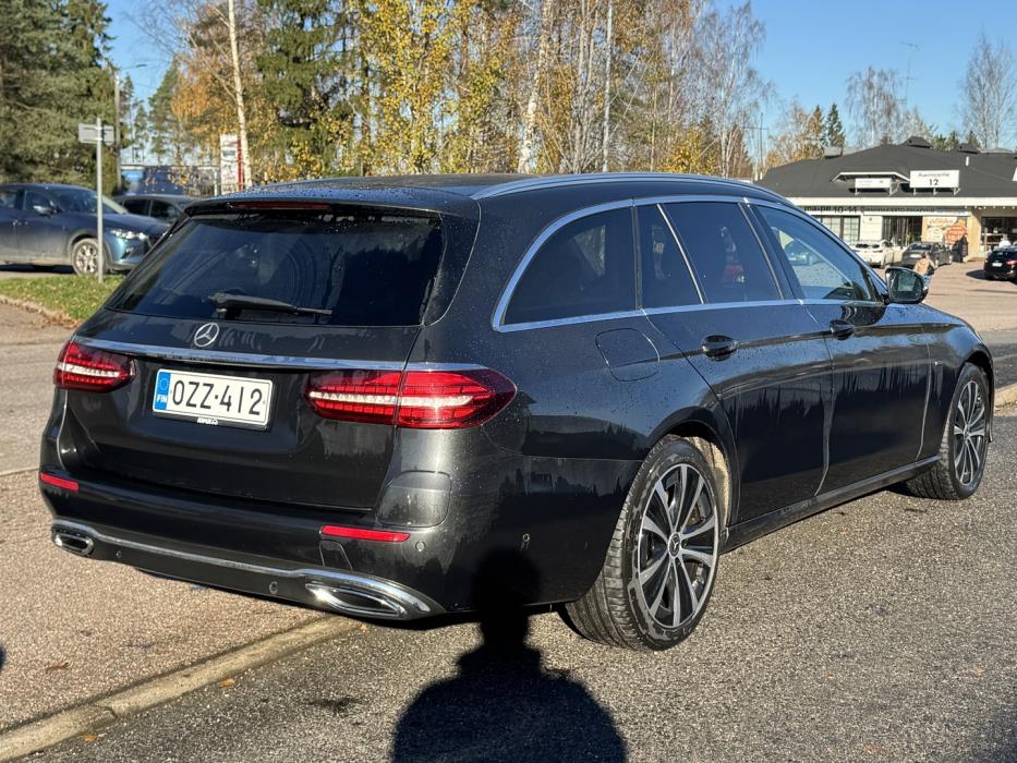 MERCEDES-BENZ E 2021