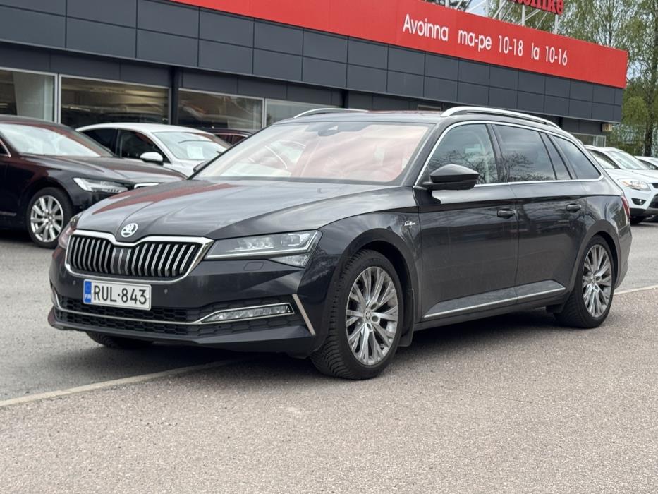 SKODA Superb 2021