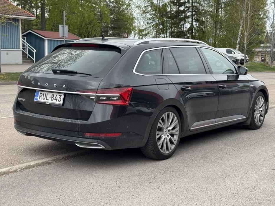 SKODA Superb 2021