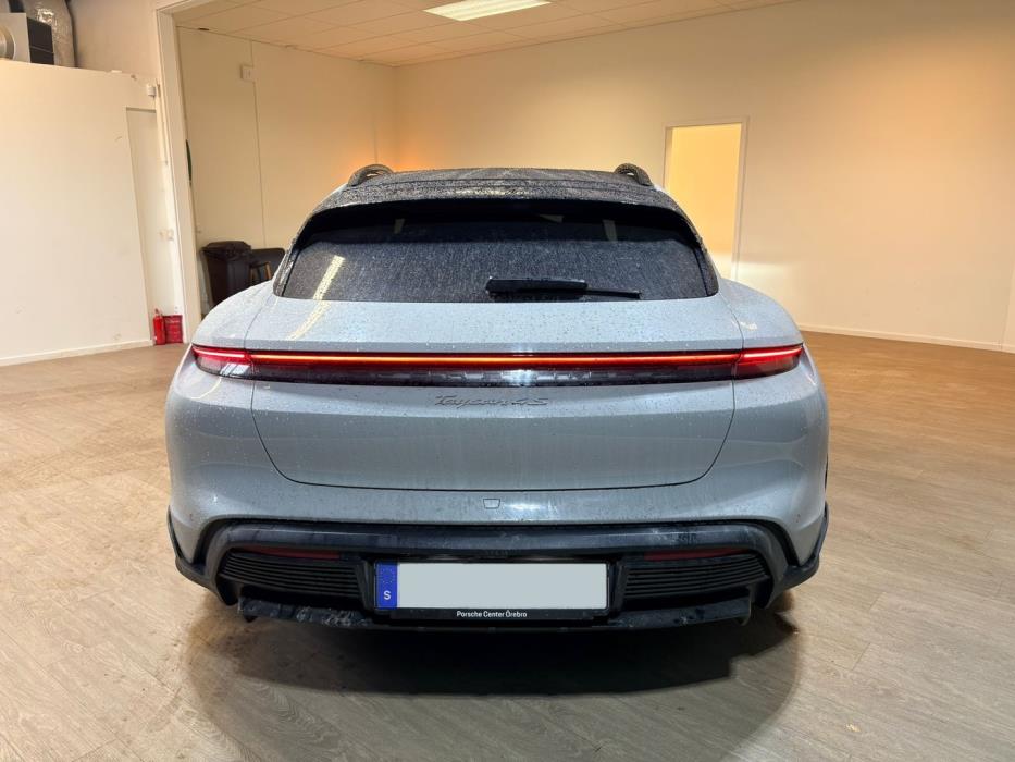 PORSCHE TAYCAN 2021