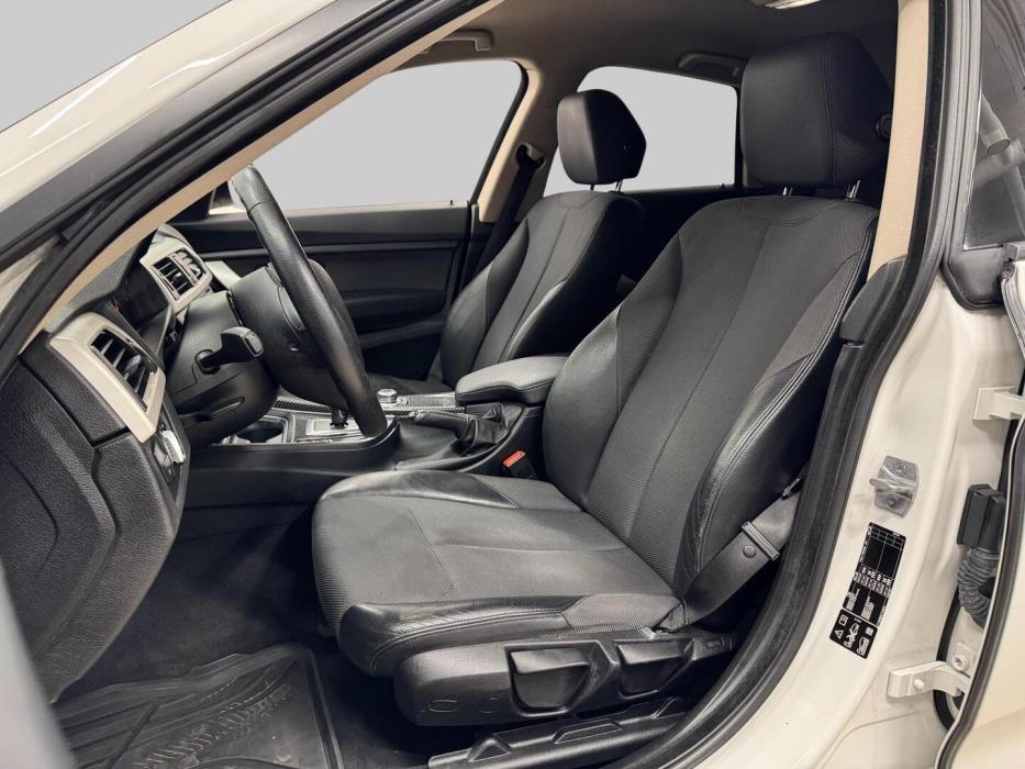 BMW 320 Gran Turismo 2015