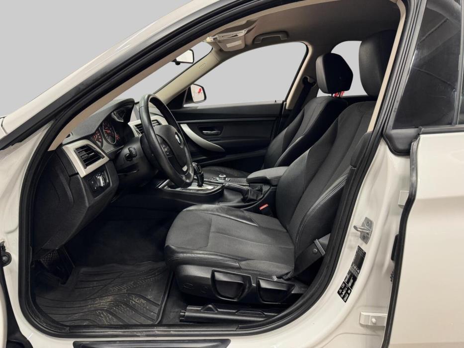 BMW 320 Gran Turismo 2015