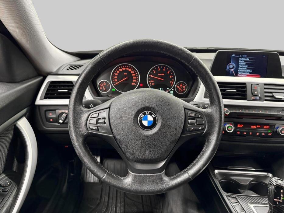 BMW 320 Gran Turismo 2015