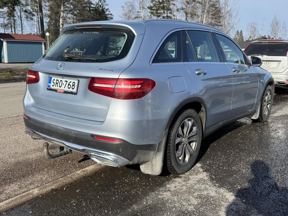 MERCEDES-BENZ GLC 2016