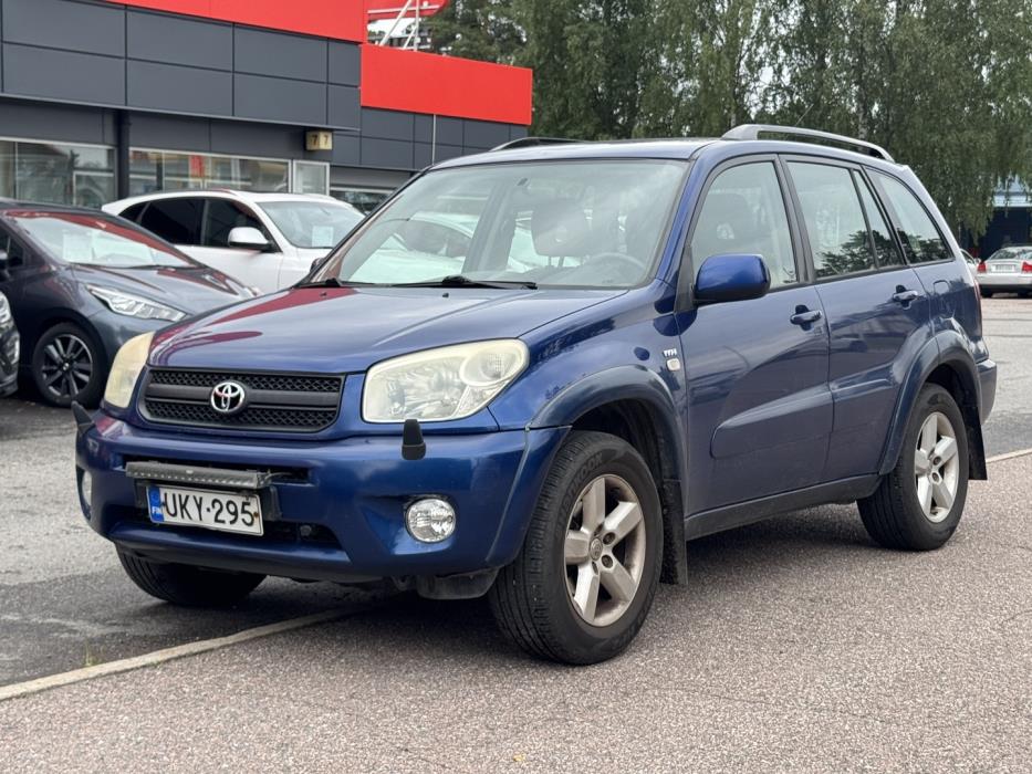 TOYOTA RAV4 2005