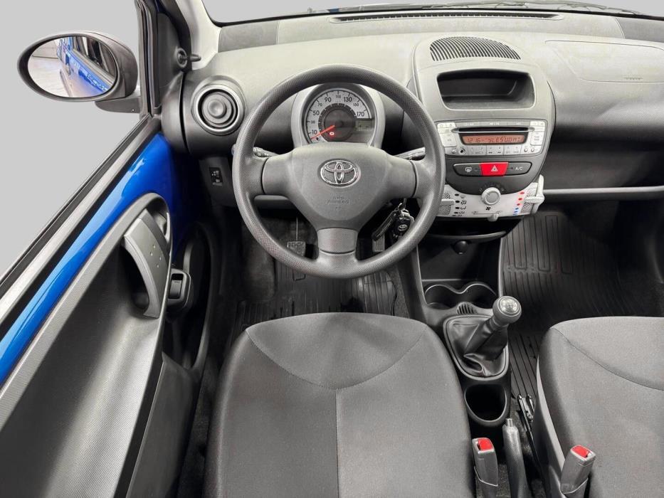 TOYOTA AYGO 2013