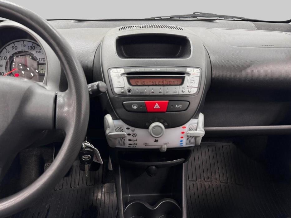 TOYOTA AYGO 2013