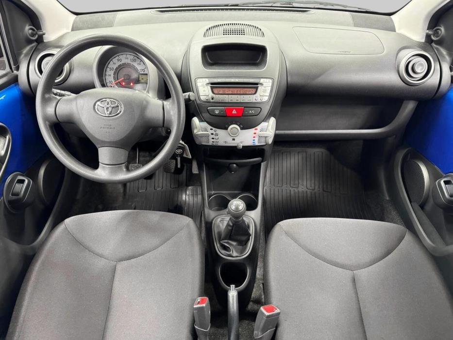 TOYOTA AYGO 2013