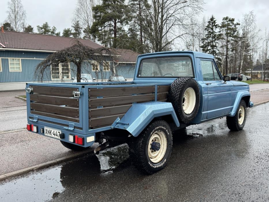 JEEP J20 1974