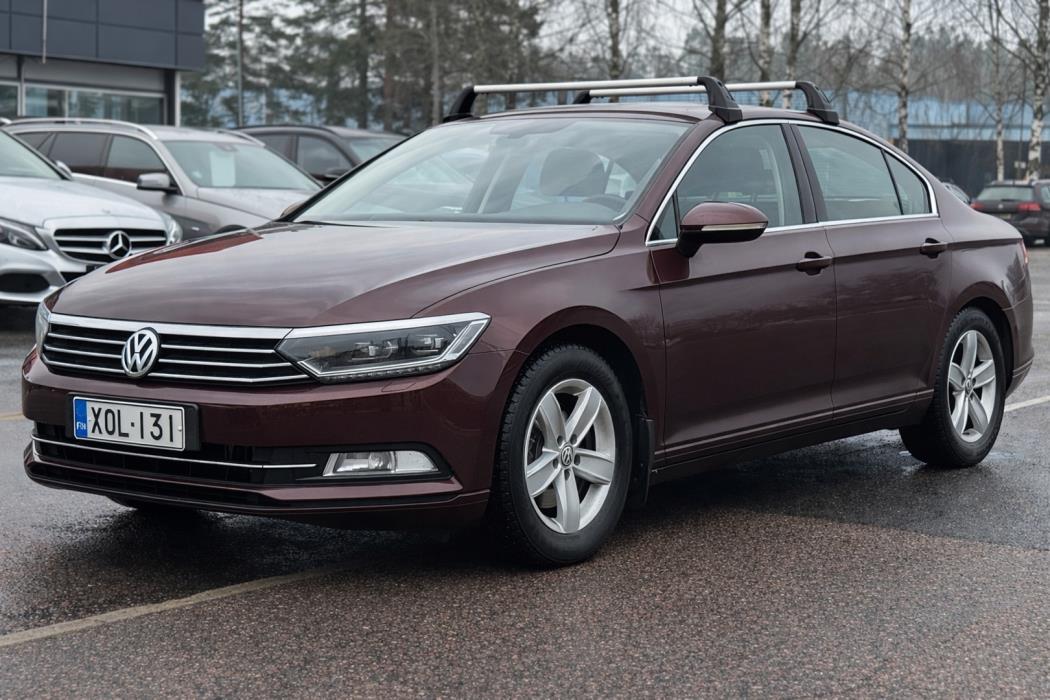 VOLKSWAGEN Passat 2018