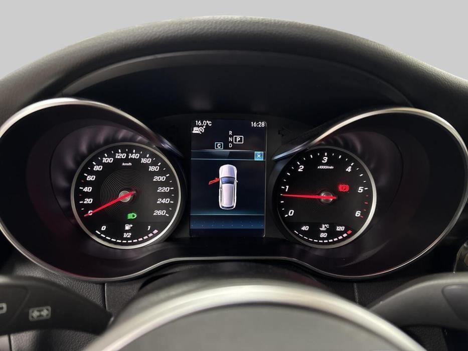 MERCEDES-BENZ C 2020