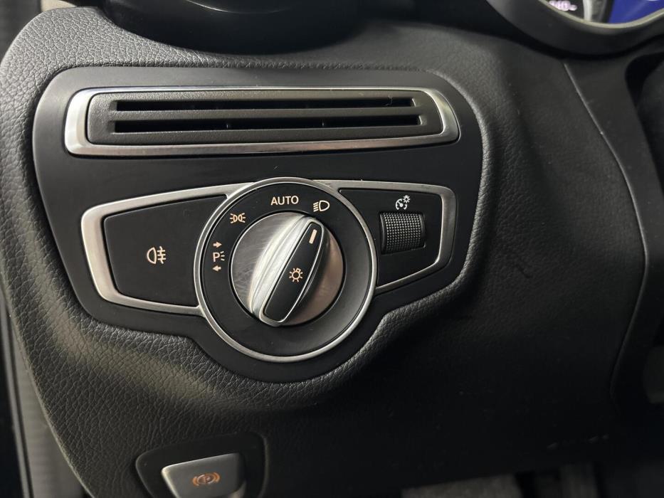 MERCEDES-BENZ C 2020