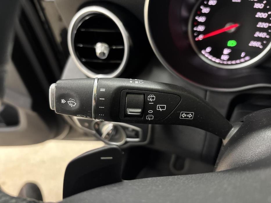 MERCEDES-BENZ C 2020