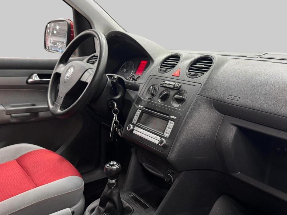 VOLKSWAGEN Caddy 2009