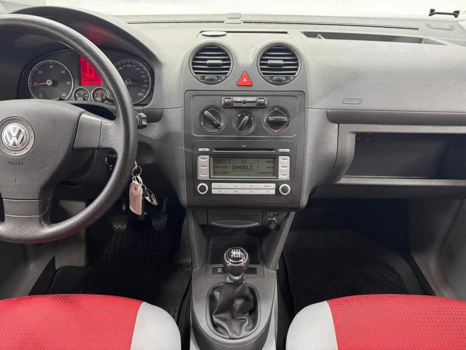 VOLKSWAGEN Caddy 2009