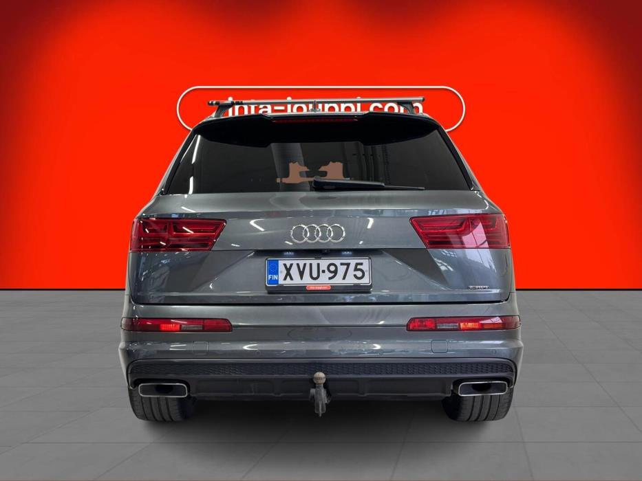 AUDI Q7 2017