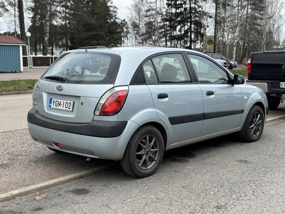 KIA Rio 2007