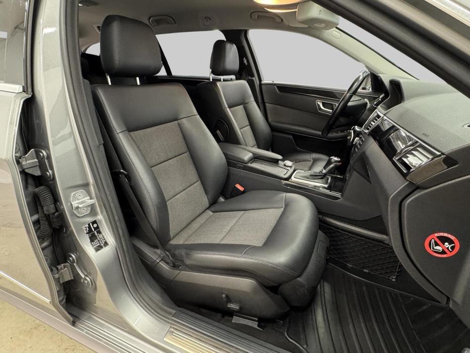 MERCEDES-BENZ E 2010