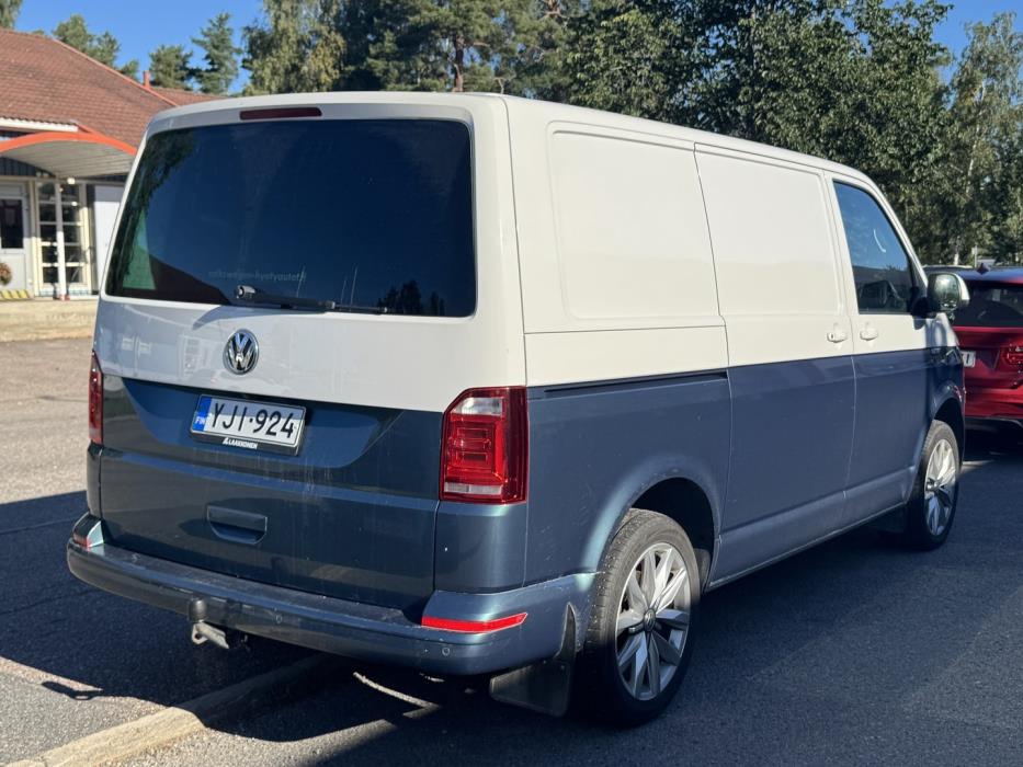 VOLKSWAGEN Transporter 2017