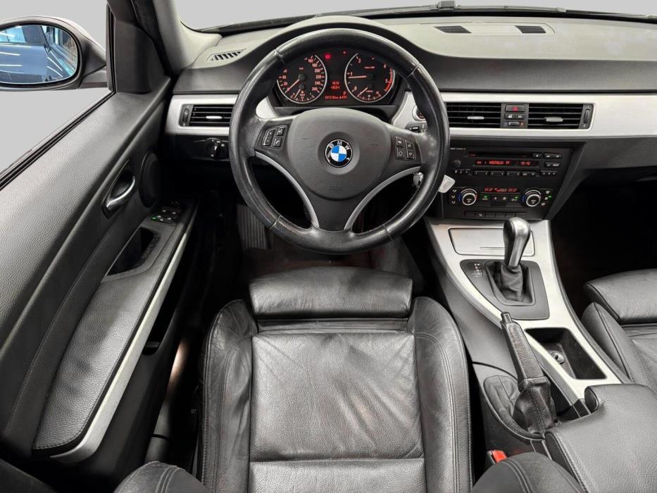 BMW 320 2007