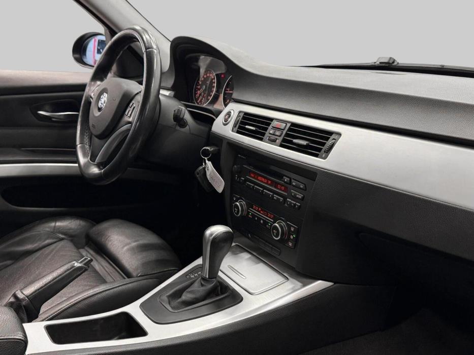 BMW 320 2007