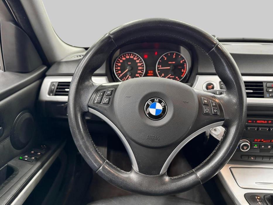 BMW 320 2007
