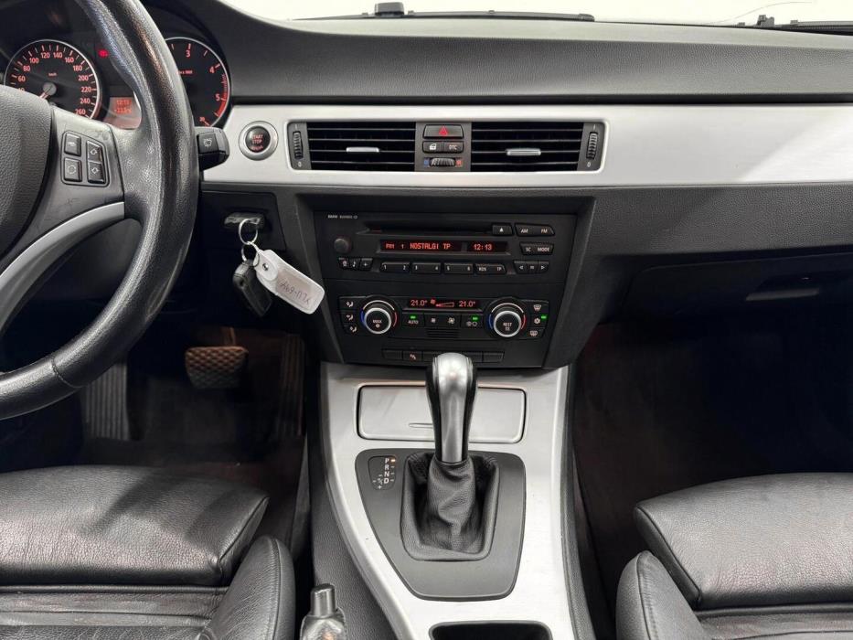 BMW 320 2007