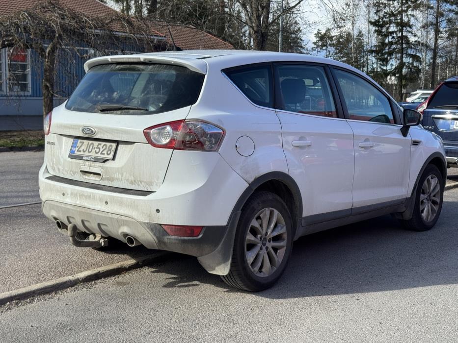 FORD Kuga 2012