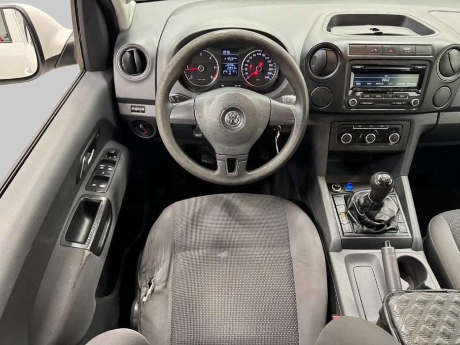 VOLKSWAGEN Amarok 2013