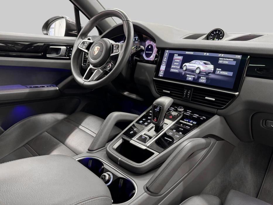 PORSCHE Cayenne 2021